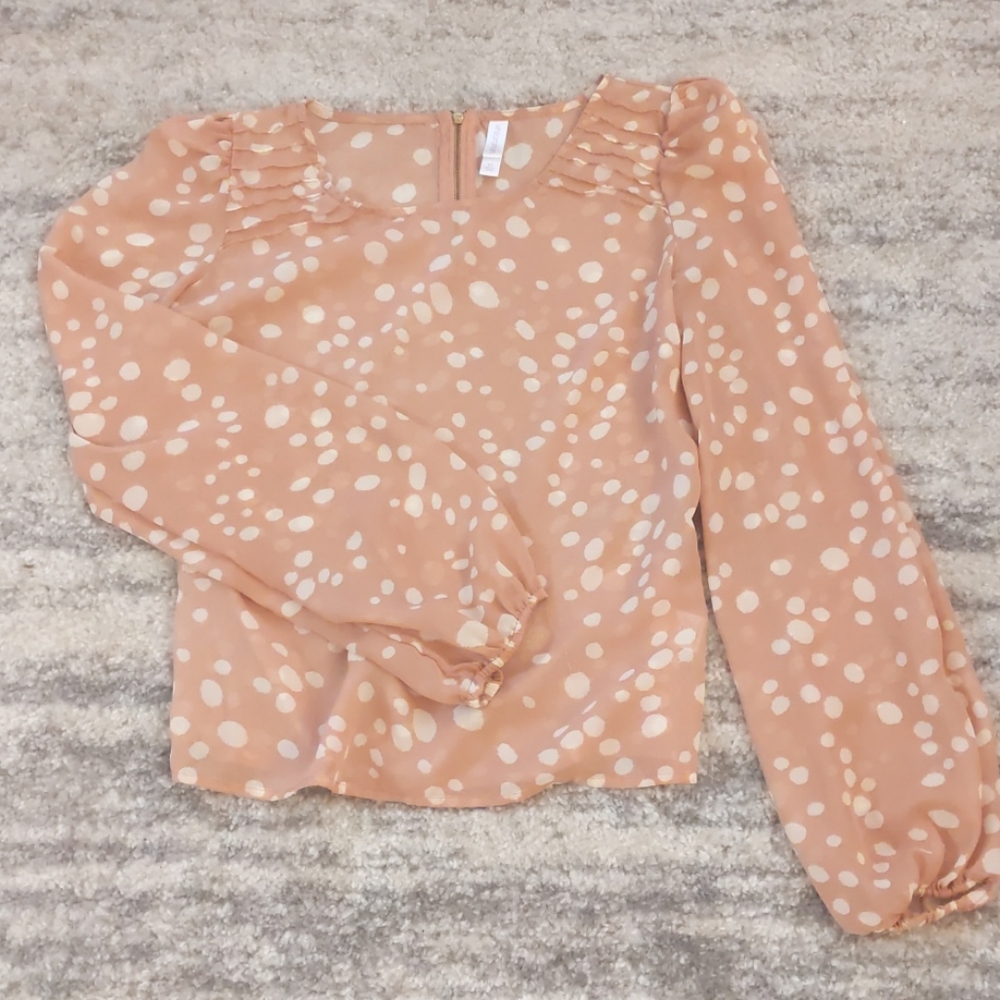 Xhilaration polka dotted top